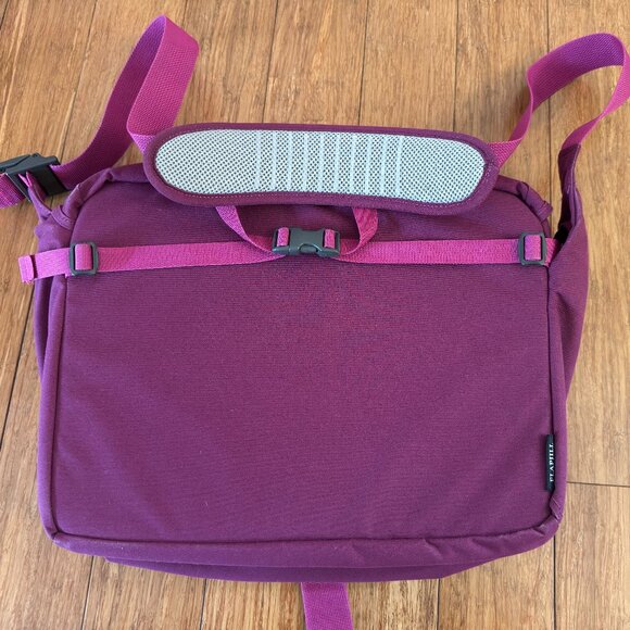 Osprey Flap Jill Courier/Messenger Bag - Picture 4 of 5